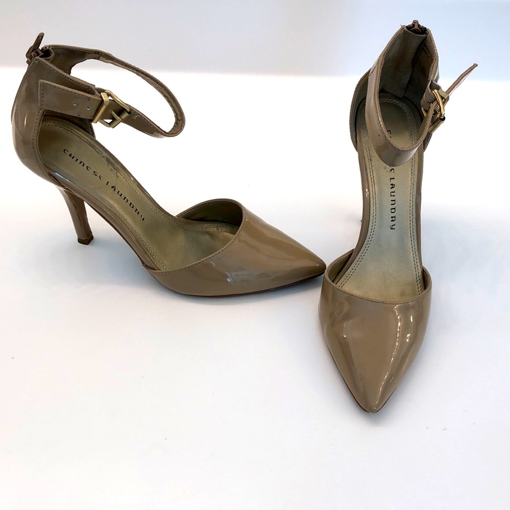 Ladies shoes